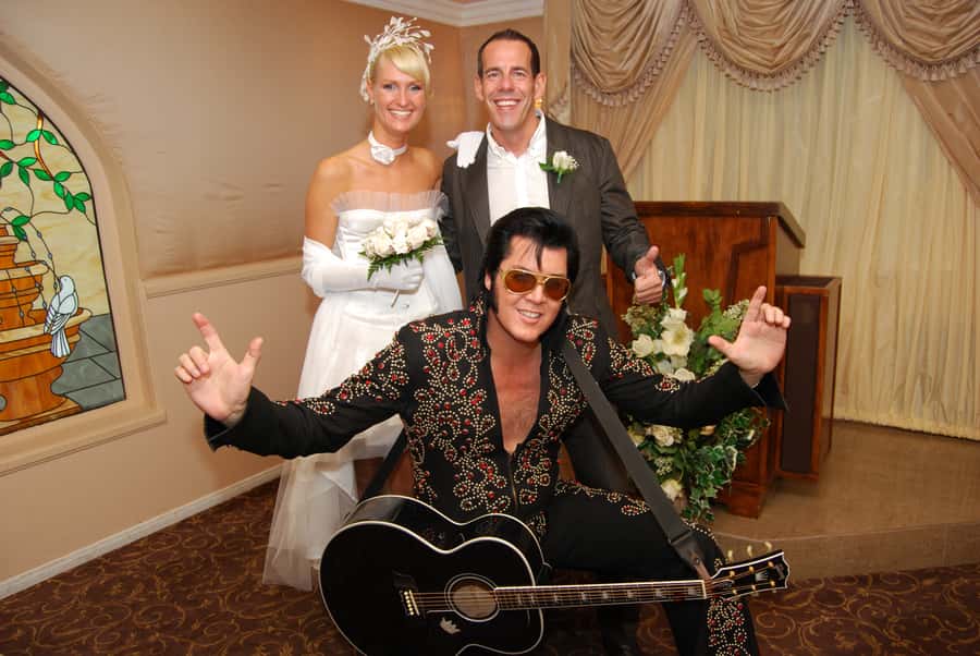 Vegas: Elvis-Themed Graceland Chapel Wedding or Vow Renewal - The limo ride: where the experience starts feeling like a show