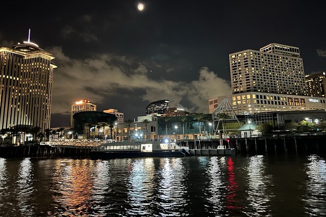 VIP Jazz Dinner Cruise with Private Tour and Open Bar Option - Steamboat Natchez vs Riverboat City of New Orleans: A Key Consideration