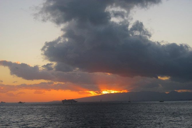 Waikiki Signature Sunset Catamaran Sail - Diamond Head (Lēʻahi) and the Story Behind the Silhouette