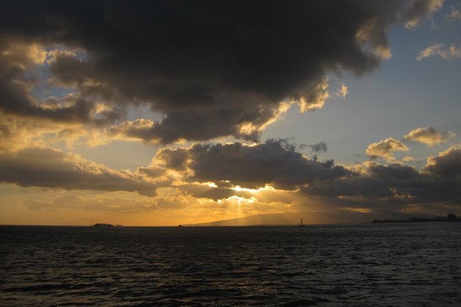 Waikiki Signature Sunset Catamaran Sail - Wildlife Spotting Along the Waikiki Coast, What to Expect