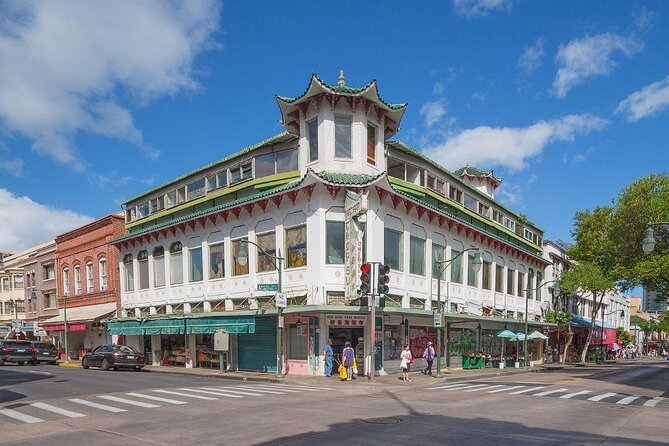 Waikiki Trolley Hop-On Hop-Off Tour of Honolulu - Comfort Rules and Real-World On-Board Logistics