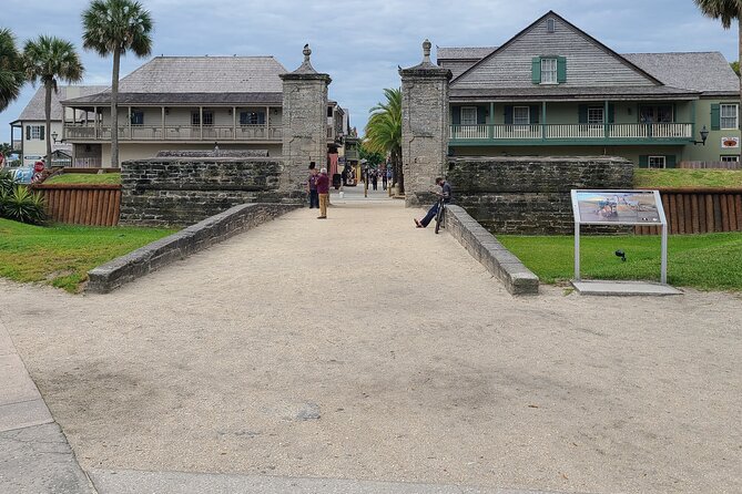 Walking History Tour of St. Augustine's Historic District - Entering St. Augustine by Foot, From the Visitor Center to the Castillo
