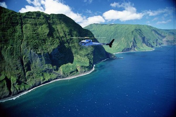 West Maui and Molokai Special 45-Minute Helicopter Tour - Why West Maui Plus Molokai Works So Well From the Sky