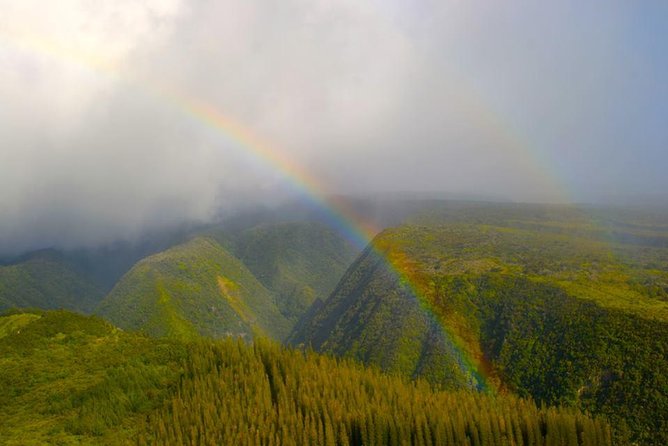 West Maui and Molokai Special 45-Minute Helicopter Tour - Over Molokai’s Sea Cliffs: The 4,000-Foot Drop From Above