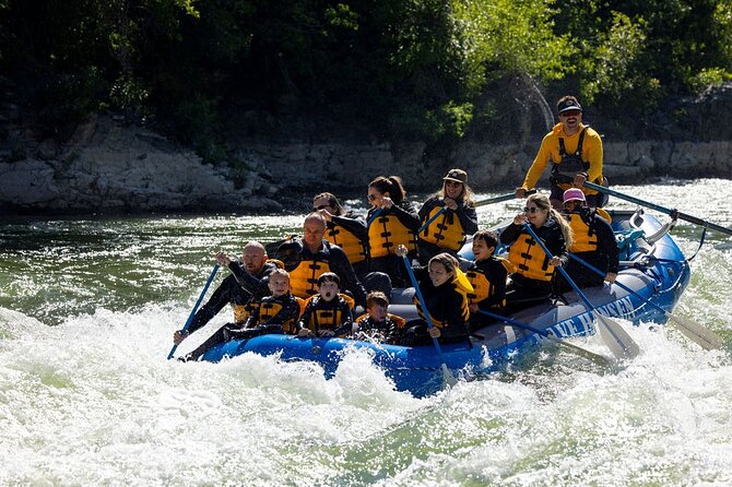 Whitewater Rafting in Jackson Hole : Family Standard Raft - From 225 W Broadway to the river: how the half-day actually flows